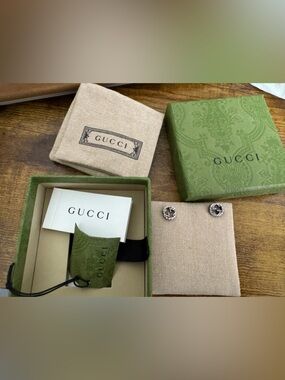 New GUCCI Sterling Silver 925 Stud Earrings GG Logo /with box RRP$380